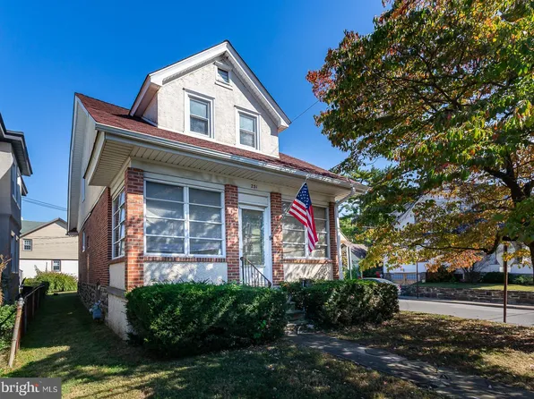 231 Iona Ave, Narberth, PA 19072