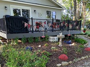 21 Crescent Lake, Alpha, IL 61413