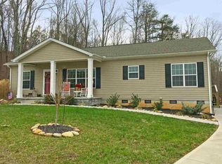 1101 Case View Rd, Dandridge, TN 37725