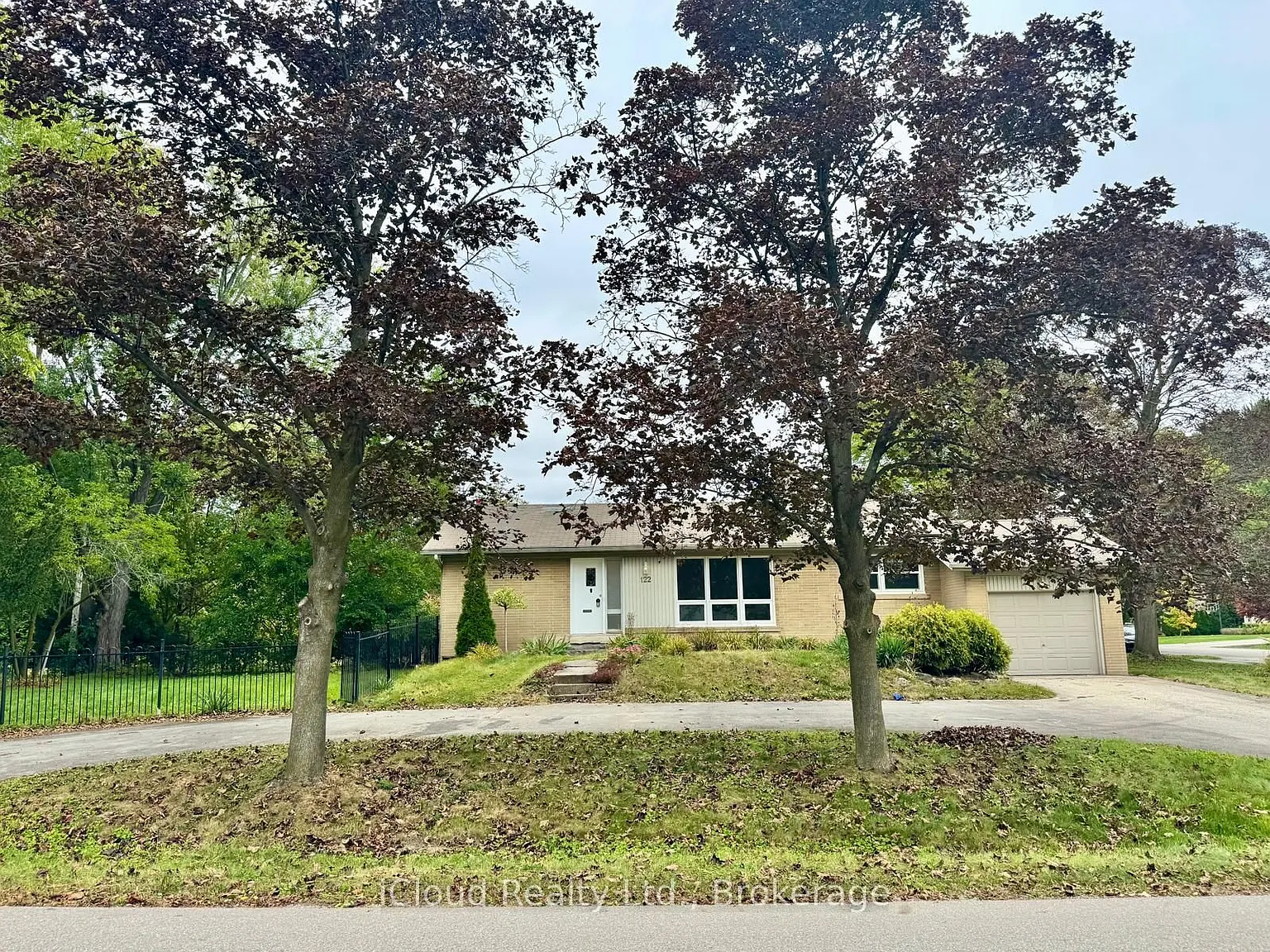 4 bed, $3,800 — Photo 2