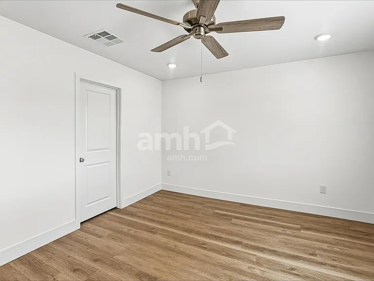 9579 Marchmont Rd — Photo 9