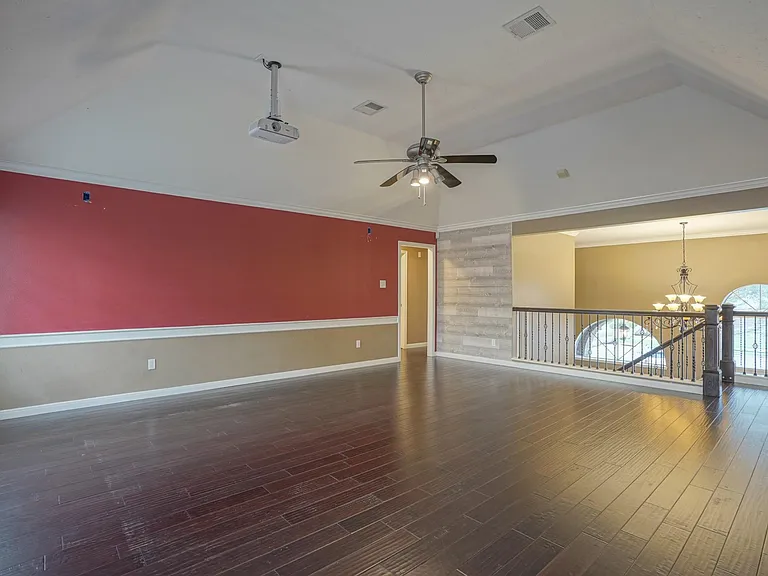 2108 Lakeway Dr — Photo 39