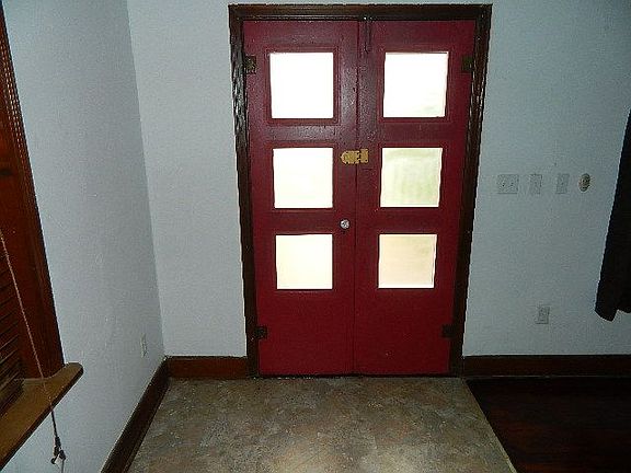 4th image of 540 N Frisco Ave