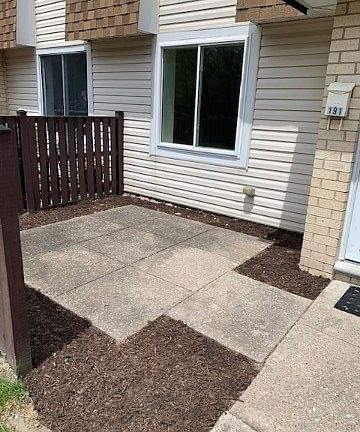 4th image of 191 Cambridge Dr