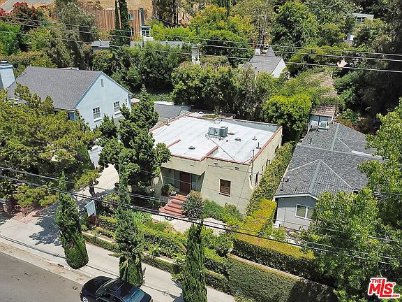 2nd image of 2406 Canyon Dr