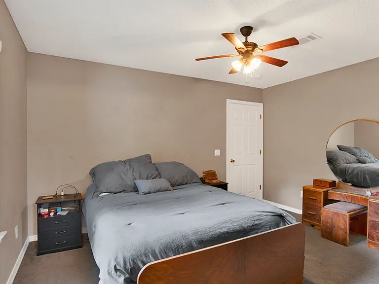 1059 Antigua Cir — Photo 11