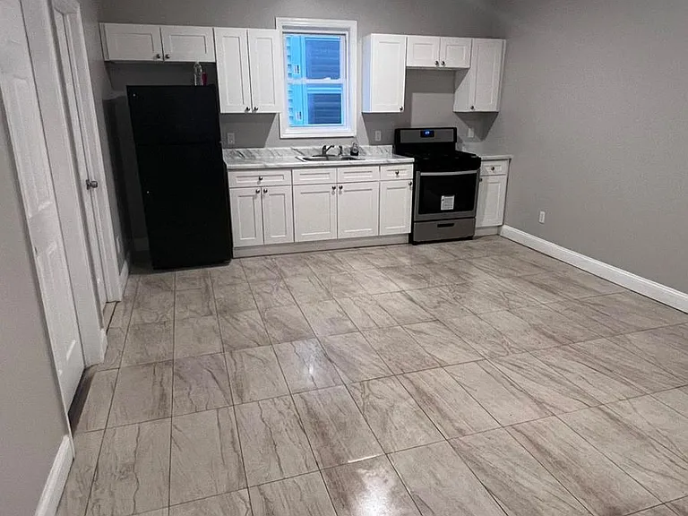 9 Wyllys St #1 — Photo 2