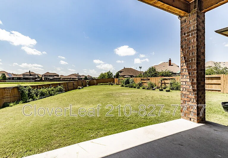908 Sussex Cv — Photo 41