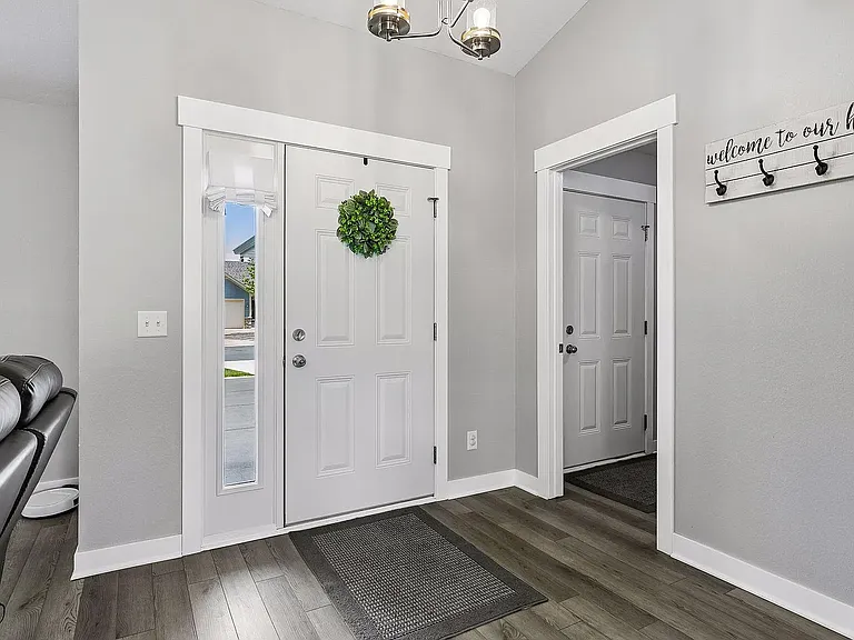 720 Deer Trl — Photo 15