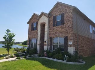 624 Wounded Knee Dr, Aubrey, TX 76227