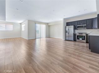 17154 Chatsworth St #3, Granada Hills, CA 91344