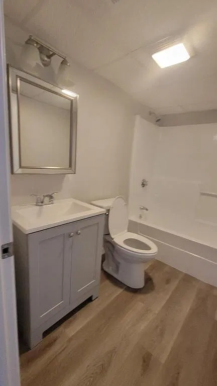 122 Plain St — Photo 4