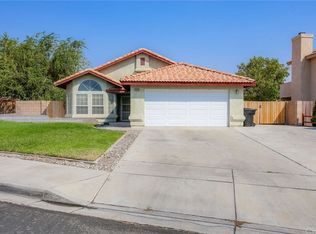 16828 Robin Ln, Victorville, CA 92395