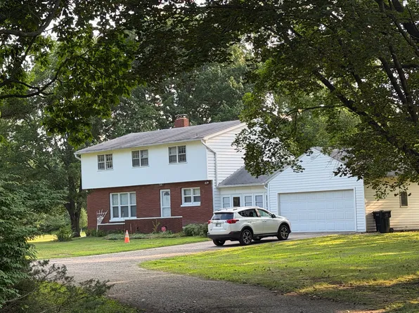 54655 Fir Rd, Mishawaka, IN 46545