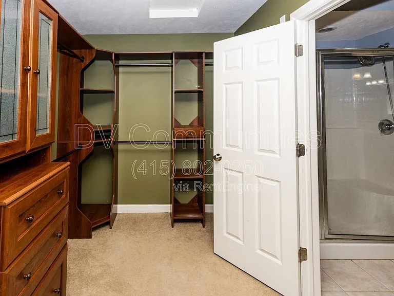 8240 Talbot Cir — Photo 34