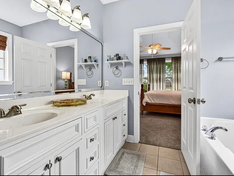 245 Colby Ct — Photo 18