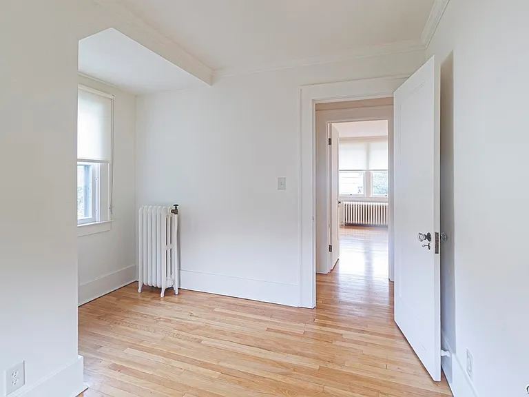 6 Sanger Ave — Photo 33