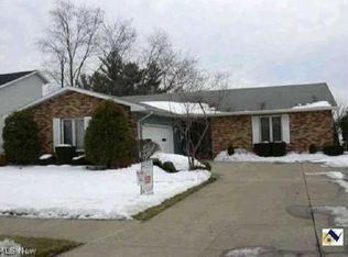 15348 Longvale Rd, Maple Heights, OH 44137