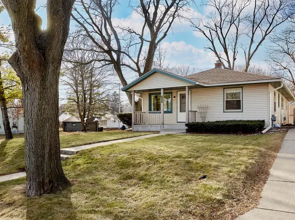 1903 North 118th STREET, Wauwatosa, WI 53226