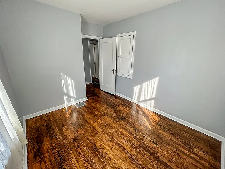 5846 N Keystone Ave — Photo 23