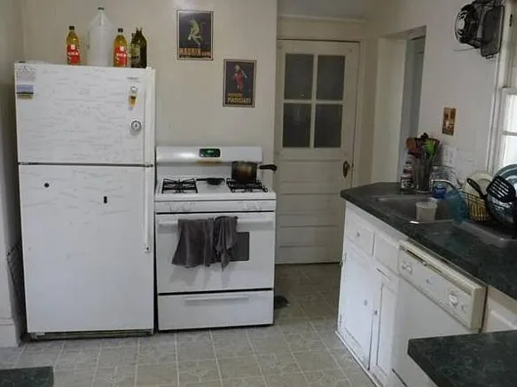 5 bed, 1787 sqft, $1,064 — Photo 2