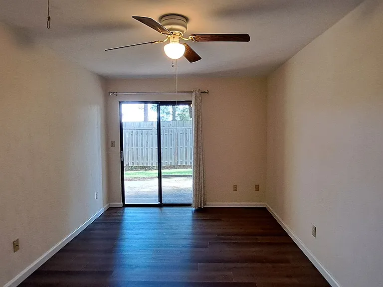 1715 SW 69th Way — Photo 11