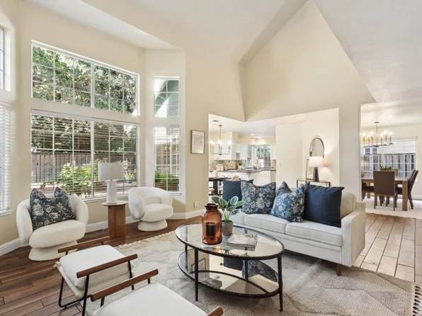 2317 Benton Pl, Davis, CA 95618