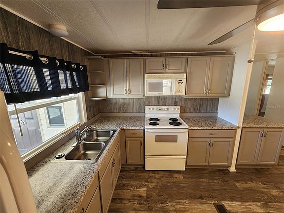 5th image of 808 53RD AVENUE E #191