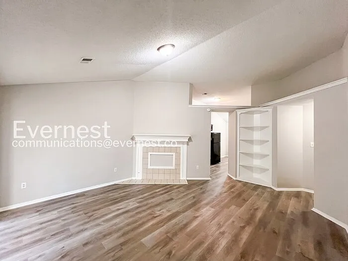 7594 Iris Dr — Photo 7