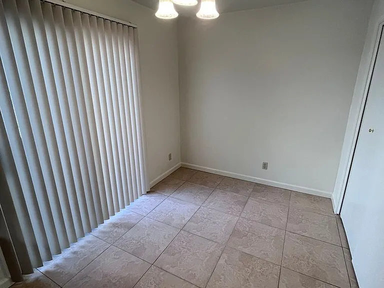 9127 Newhall Dr #39 — Photo 3