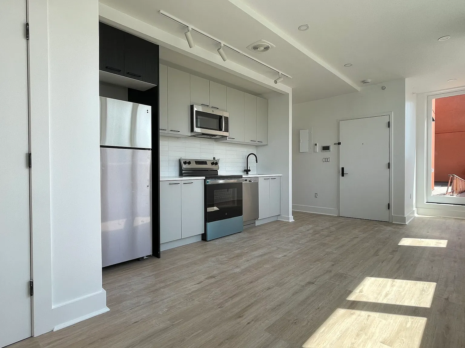 129 Mcdonald Avenue — Photo 1