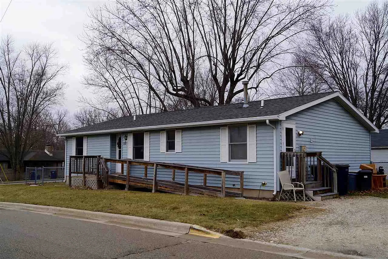 700 W Eagle St photo 1
