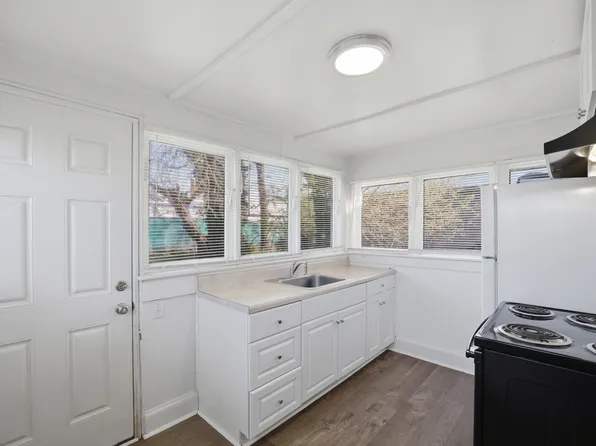 821 Mount Vernon Ave, Portsmouth, VA