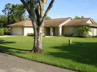 8125 SE Cypress Point Pl, Hobe Sound, FL 33455