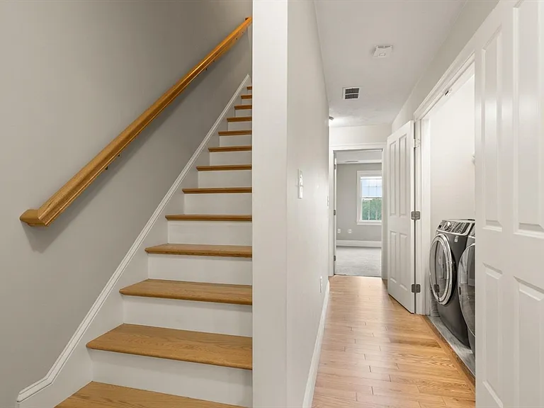 7 Hill St #6 — Photo 17