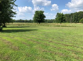 7592 Doughty Ln, Iuka, IL 62849