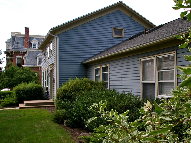 Skidmore Apartments — Photo 37