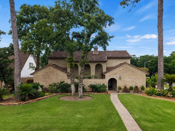 5702 Boyce Springs Dr, Houston, TX 77066