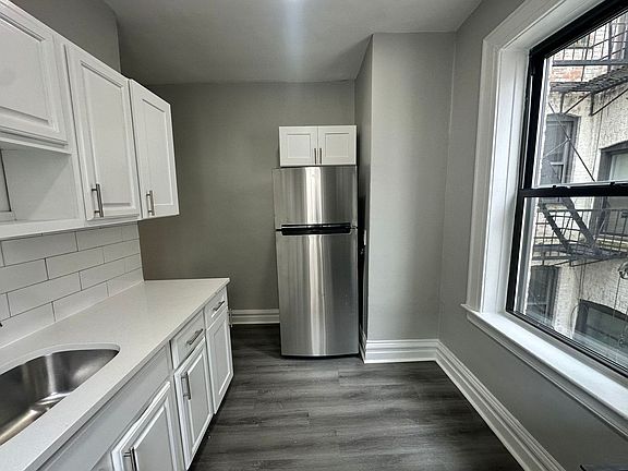 3rd image of 46 N Arlington Ave APT 308