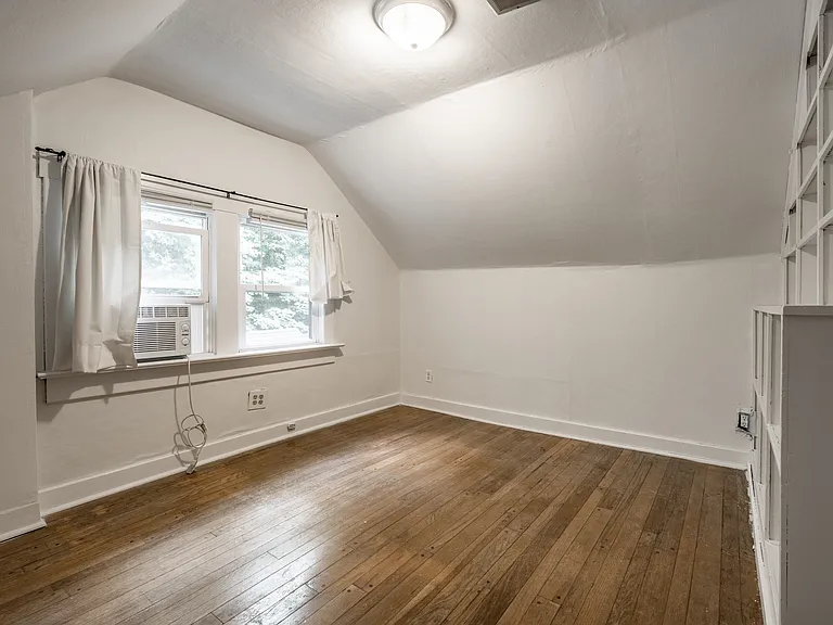4658 Hinesley Ave — Photo 23