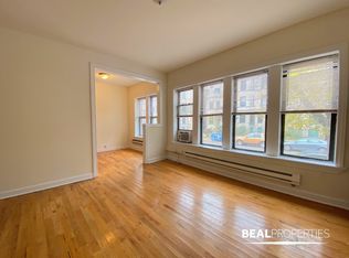 3823 N Fremont St #W1, Chicago, IL 60613
