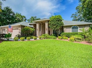 2667 Crystal Cir, Dunedin, FL 34698