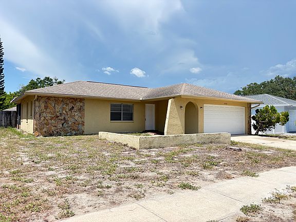 3rd image of 2665 Wildwood Ln
