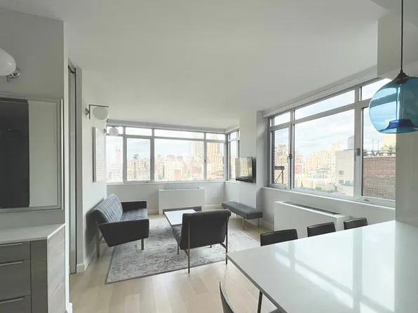 45 West 67th Street image 1 of 11