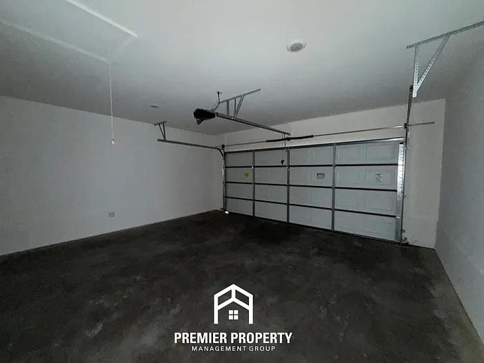 208 Bradford Cir — Photo 17