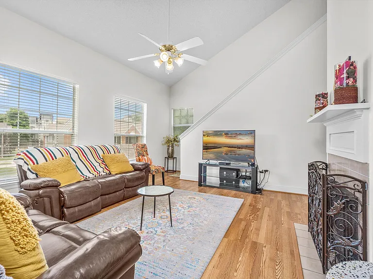 4464 Highland Rd #508 — Photo 3