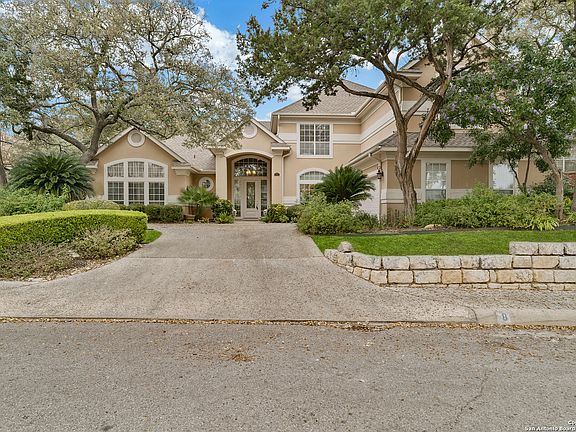 2nd image of 8 N Inwood Heights Dr
