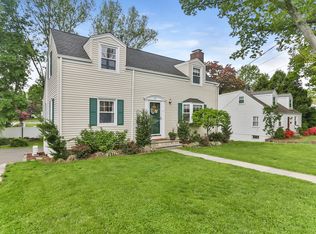 307 West Ave, Darien, CT
