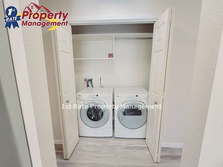 4336 W Rose Hill Ct — Photo 10