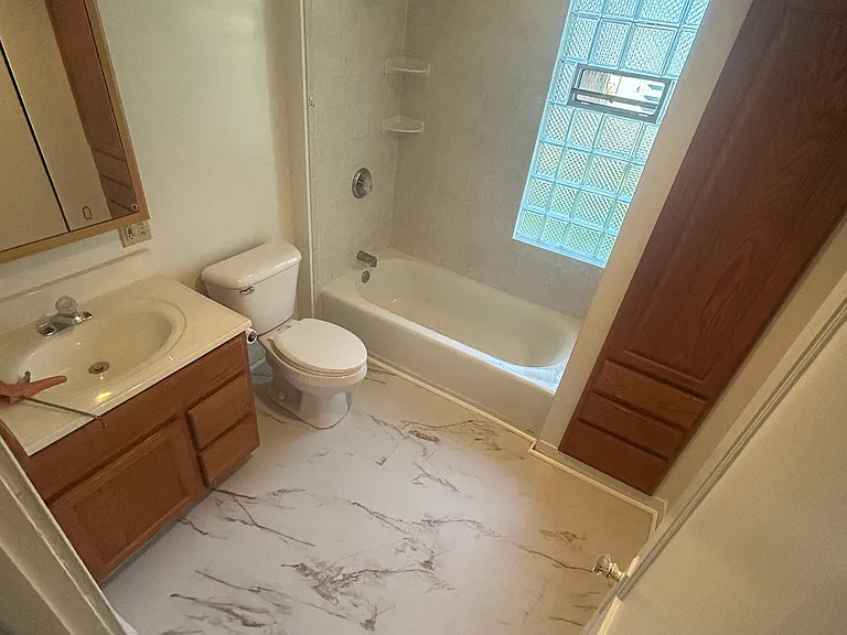 1329 S 89th St — Photo 3